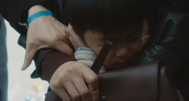 今生有你：平平太暖了！孩子懂事的背后，是自动屏蔽纷争的苦涩休闲区蓝鸢梦想 - Www.slyday.coM