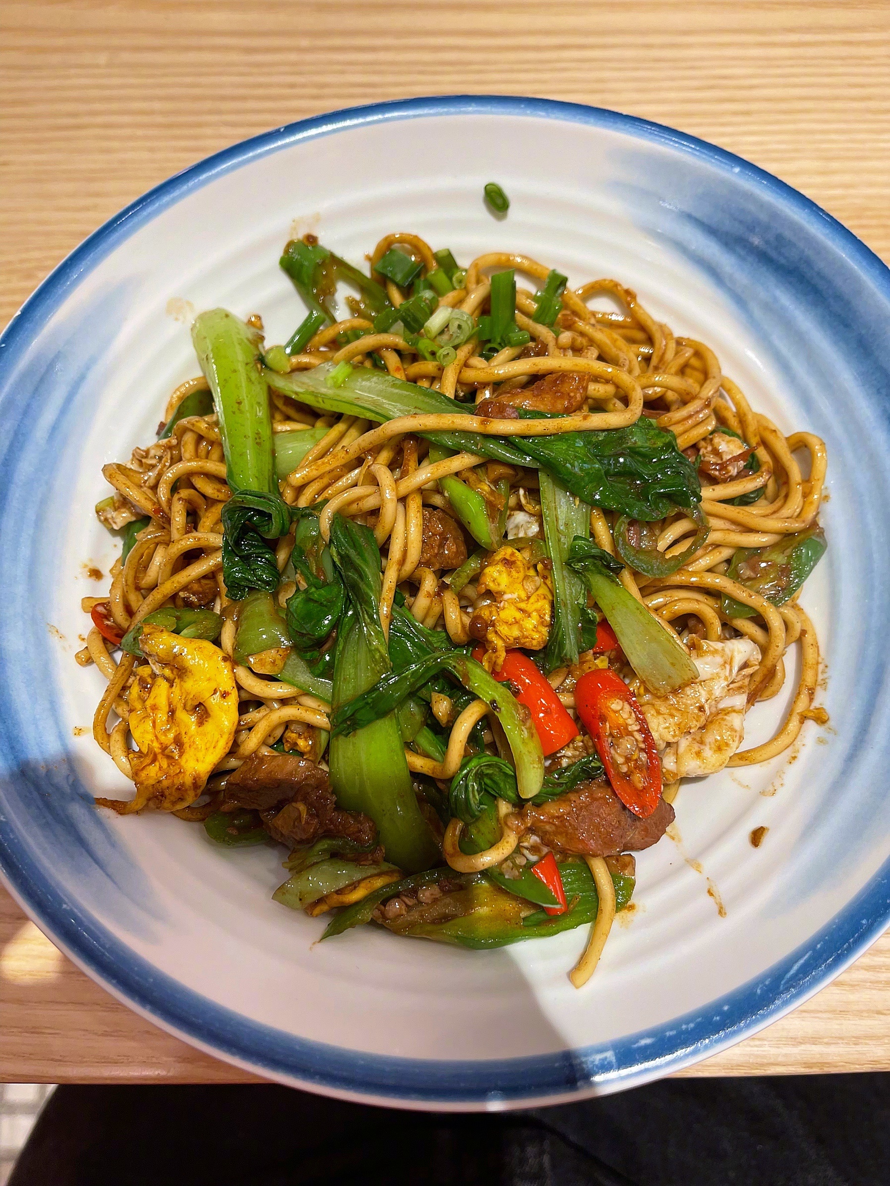 这碗鸡蛋牛肉炒面能给多少分?