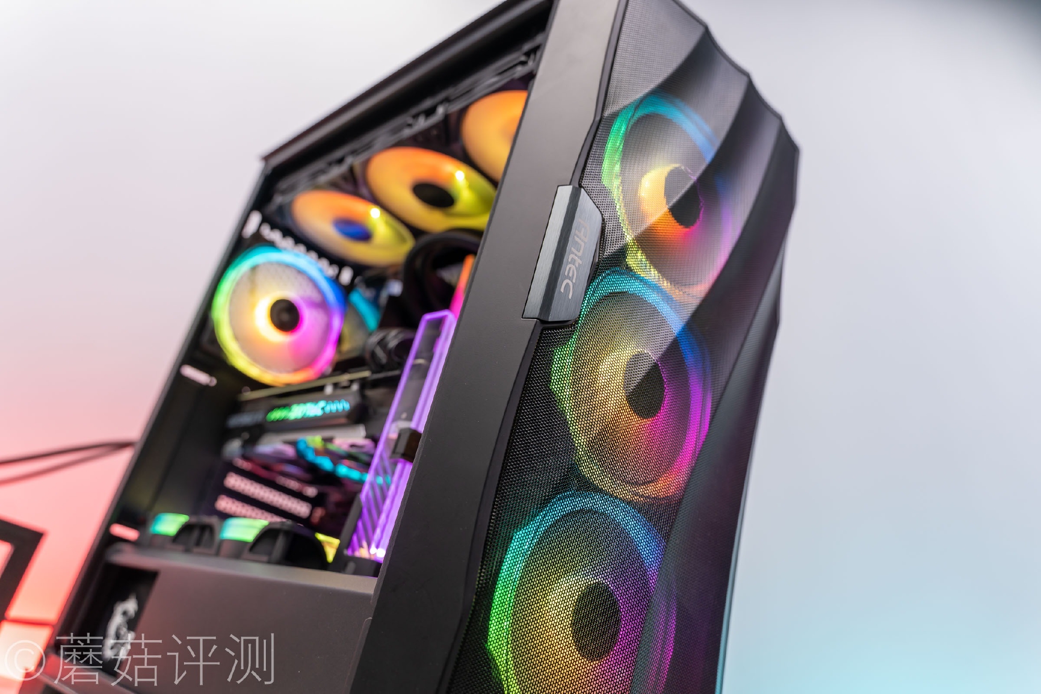 外观出色细节配置上乘技嘉雪雕b660maorusproax主板