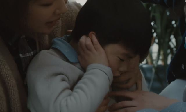 今生有你：平平太暖了！孩子懂事的背后，是自动屏蔽纷争的苦涩休闲区蓝鸢梦想 - Www.slyday.coM