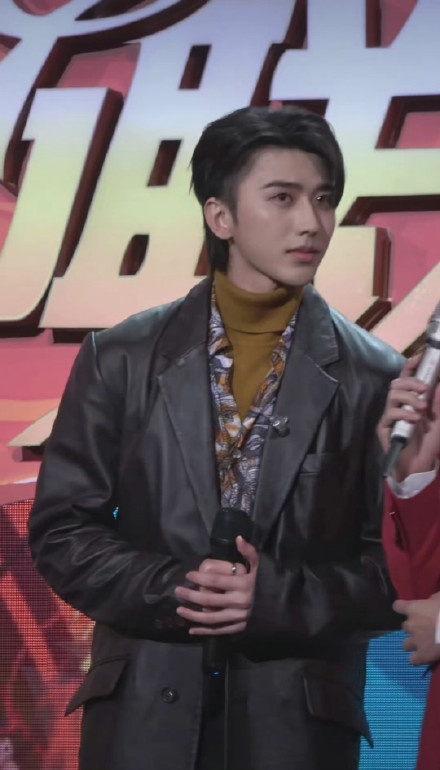 何炅、汪涵、蔡徐坤组“湖南小虎队”，有很多巨星的本命年是虎年休闲区蓝鸢梦想 - Www.slyday.coM