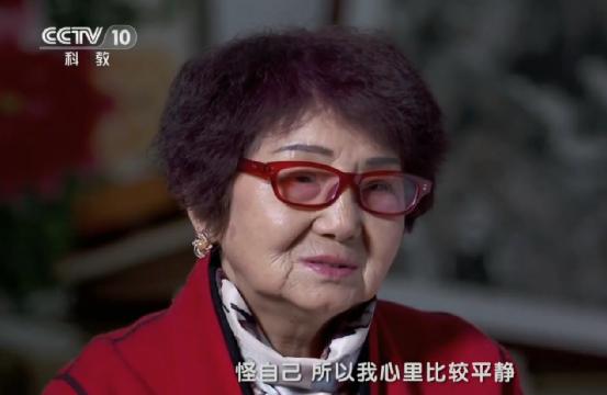 吴胜明:丈夫出轨,女儿自杀,53岁被判死刑,80岁成千万富豪|张思源_新浪