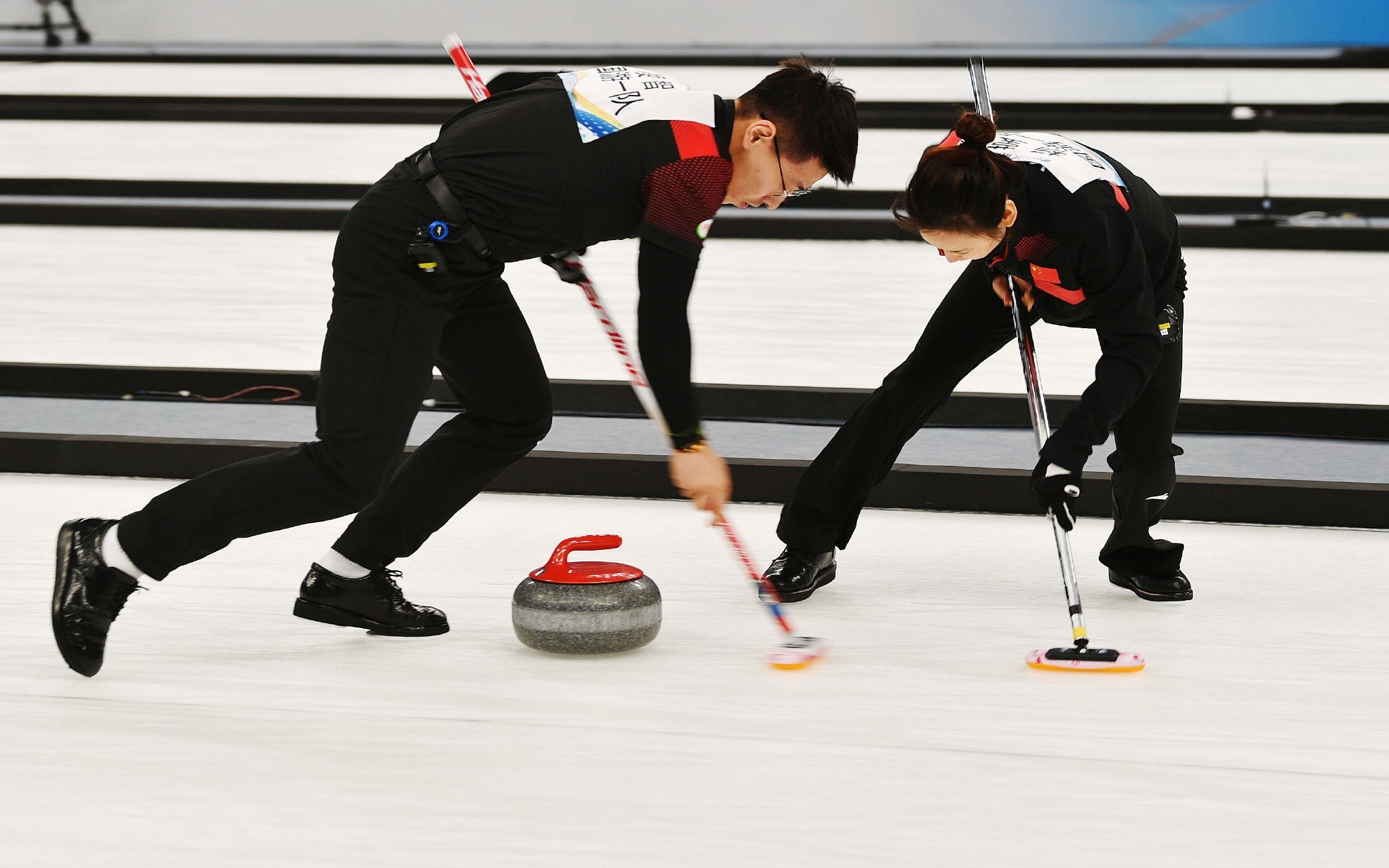 满额参赛小将担重任,2月2日混双冰壶打头阵|冰壶|混双|冬奥会_新浪