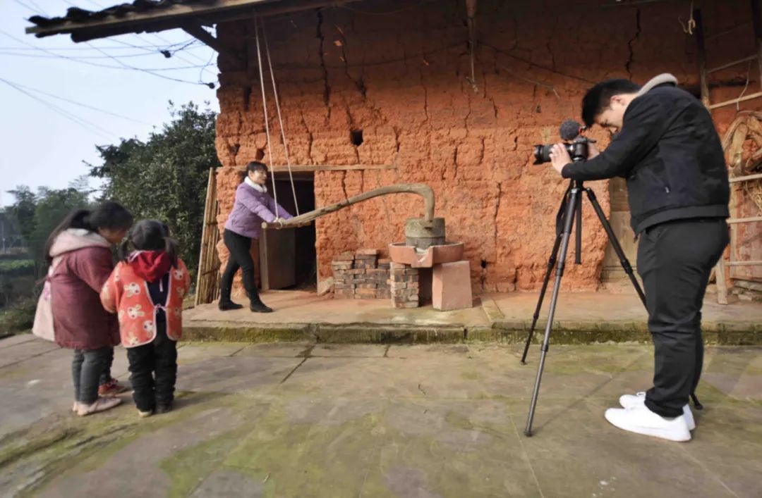 《农民日报》对话汪向东：电商赋能三农，不能只盯着“买多少，卖多少”