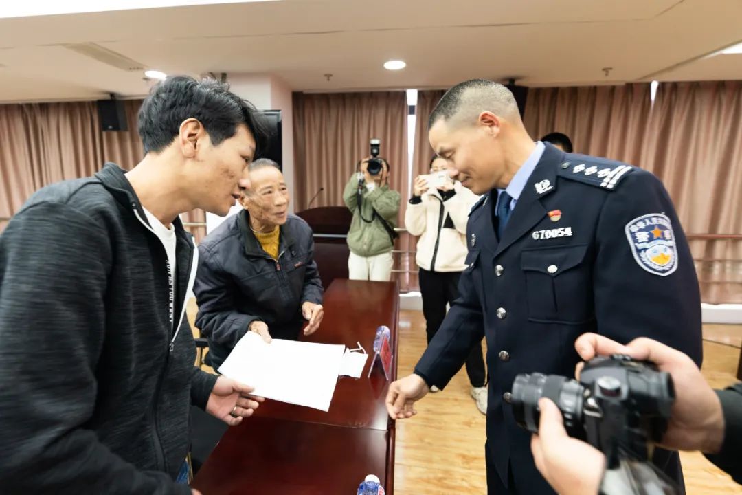 29年前被拐的三明一男孩，找到了！这顿年夜饭，终于团圆了休闲区蓝鸢梦想 - Www.slyday.coM