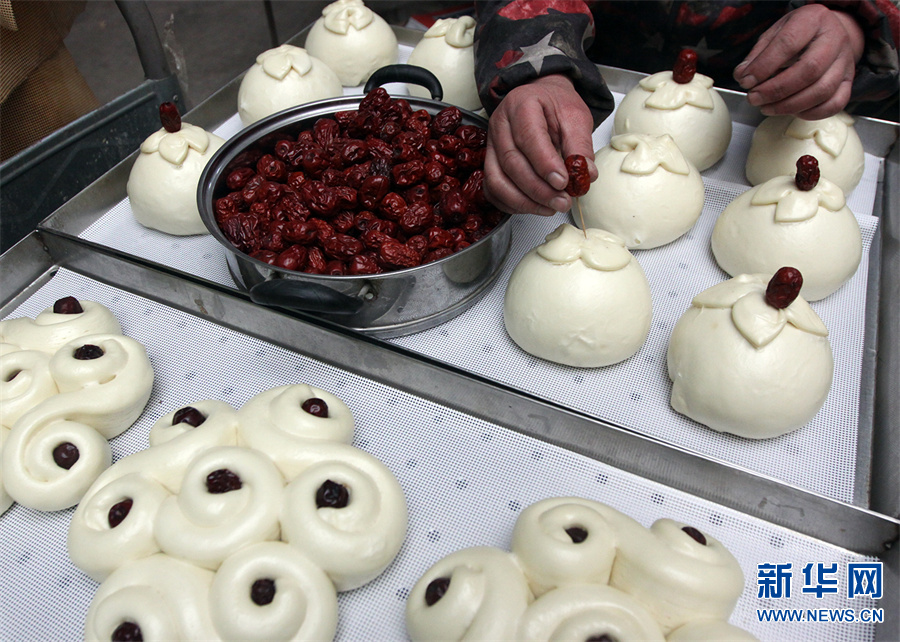 春节到刺猬财神忙