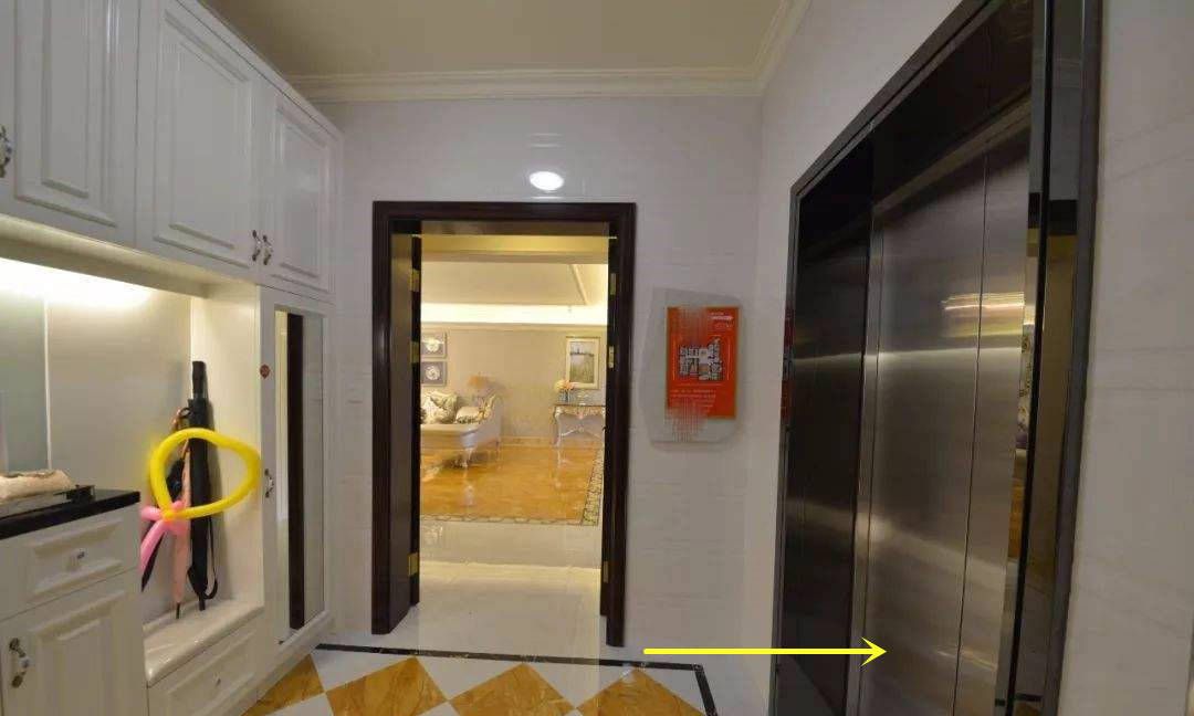 一梯一户大平层,独享电梯口的公摊面积,每家都能在这装鞋柜吗?