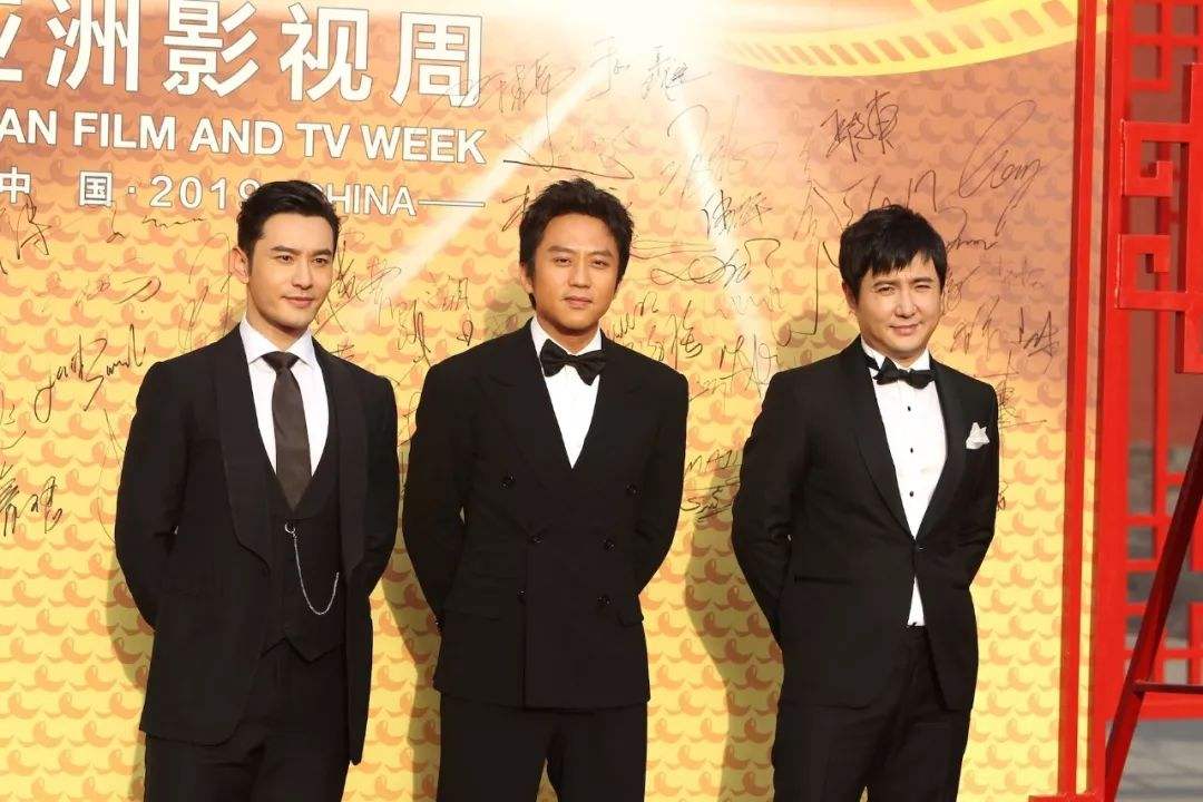 黄晓明碾压邓超10年本以为称霸娱乐圈却被妻子给毁了