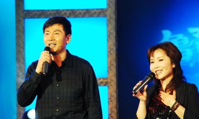 歌唱家胡月嫁陆剑民为爱放弃事业造假病历骗父亲