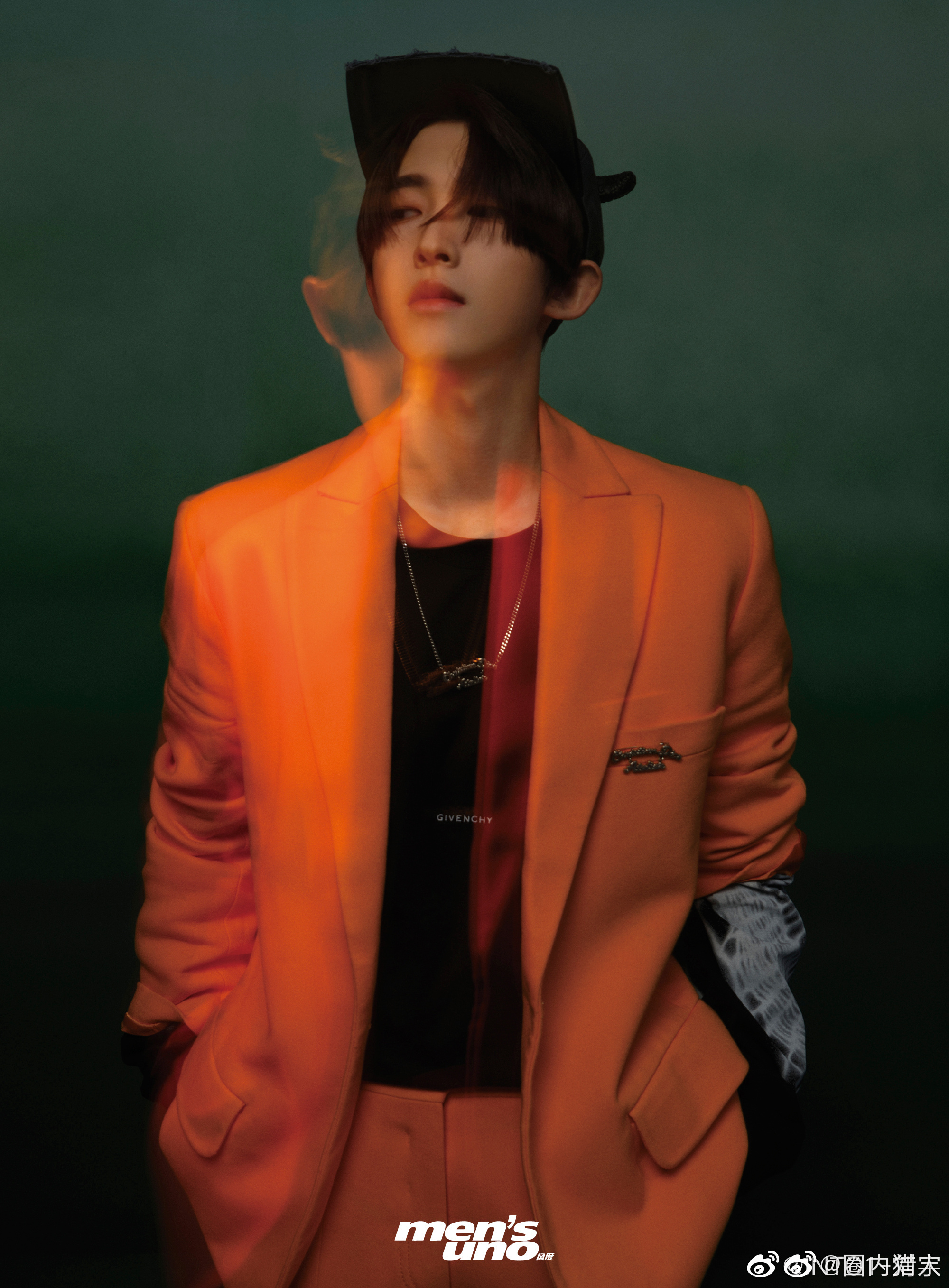 into1刘宇最新杂志大片释出少年的眼神太到位了凌厉有神