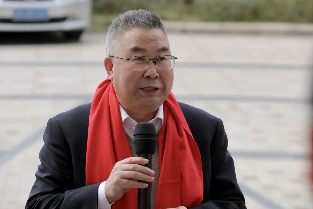 台长蔡伏青发表讲话△总编辑曾少华发表讲话△广东广播电视台冬搬会