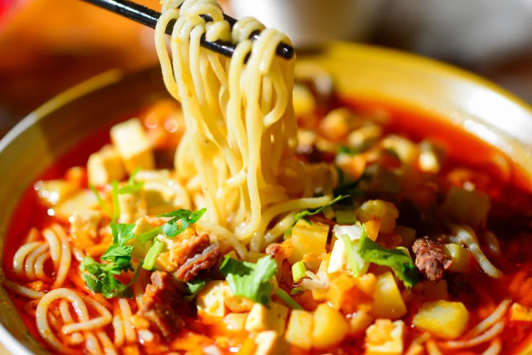 中国西北隐藏最深的吃辣王者，是它休闲区蓝鸢梦想 - Www.slyday.coM