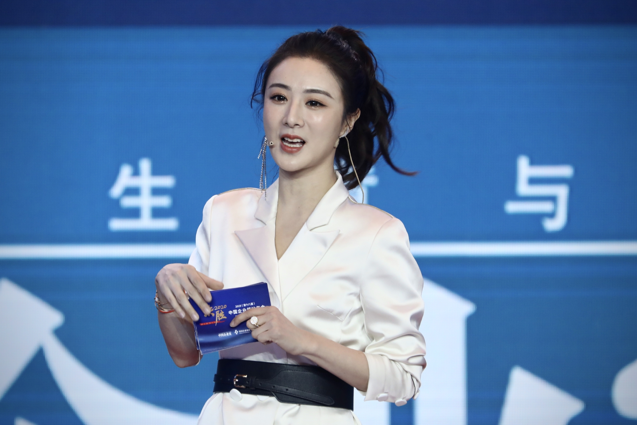 一姐薇娅隐身直播带货迈入商家自播小时代