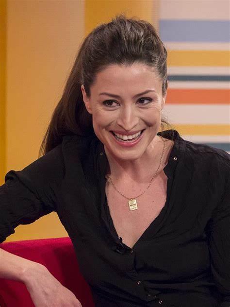 1月27日,英国《太阳报》报道,自2003年丽贝卡·卢斯声称自己与已婚的