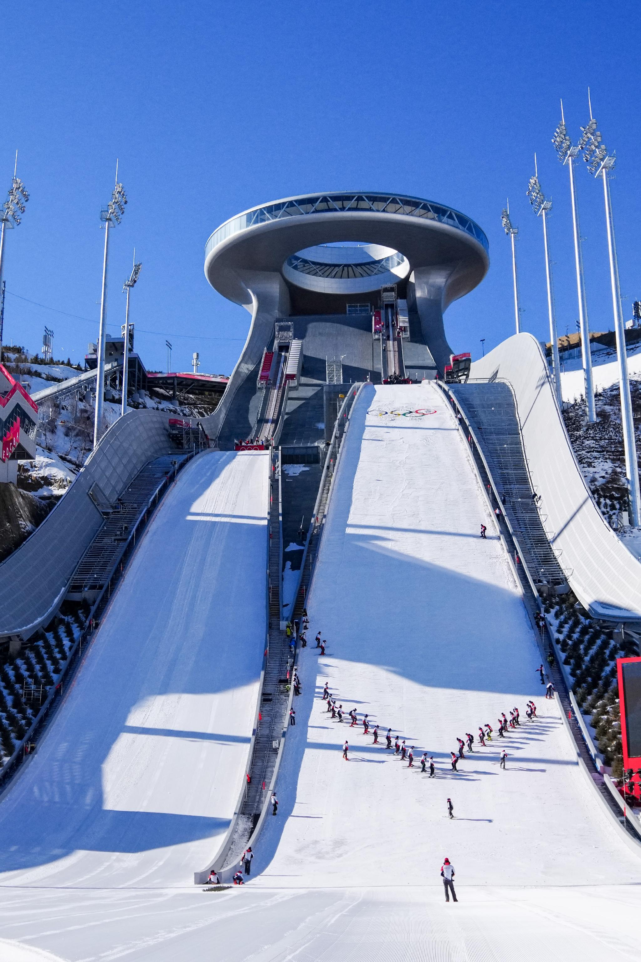 雪如意整装待发静待雪上飞人