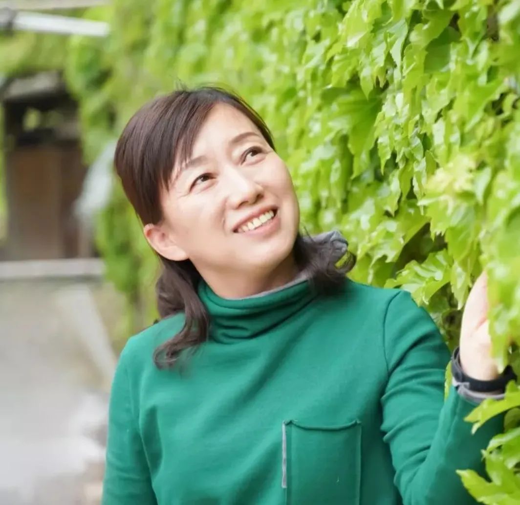 扬子晚报"名校名校长名师"系列访谈——常熟市石梅小学校长顾丽芳:在