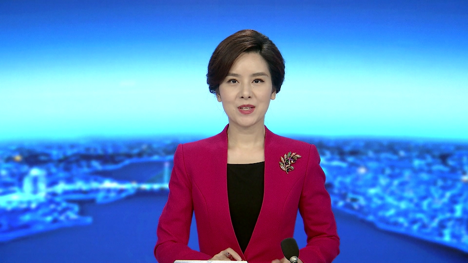 深圳广电集团认真学习贯彻关于进一步规范播音员主持人职业行为和社会