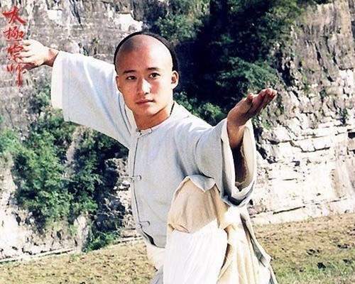 前瞻《长津湖之水门桥》，吴京冲击300亿票房，易烊千玺将破百亿休闲区蓝鸢梦想 - Www.slyday.coM