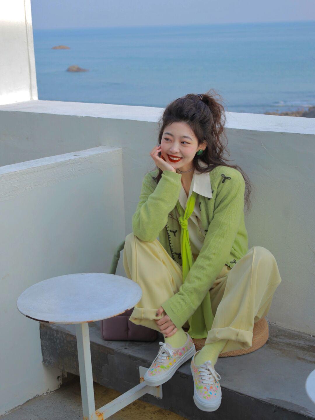 新年穿“毛衣”才洋气，单穿叠穿都好看，让你演绎不费劲的高级休闲区蓝鸢梦想 - Www.slyday.coM