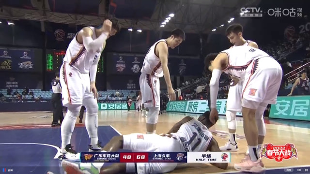 半场净输上海队20分，直到终场也没能追回，广东队真的不行了吗？休闲区蓝鸢梦想 - Www.slyday.coM