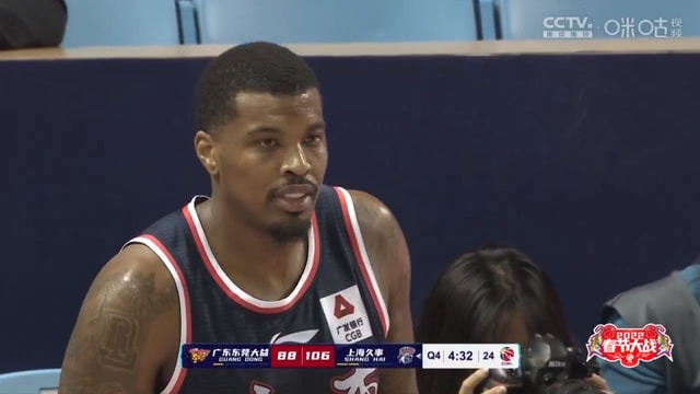 半场净输上海队20分，直到终场也没能追回，广东队真的不行了吗？休闲区蓝鸢梦想 - Www.slyday.coM