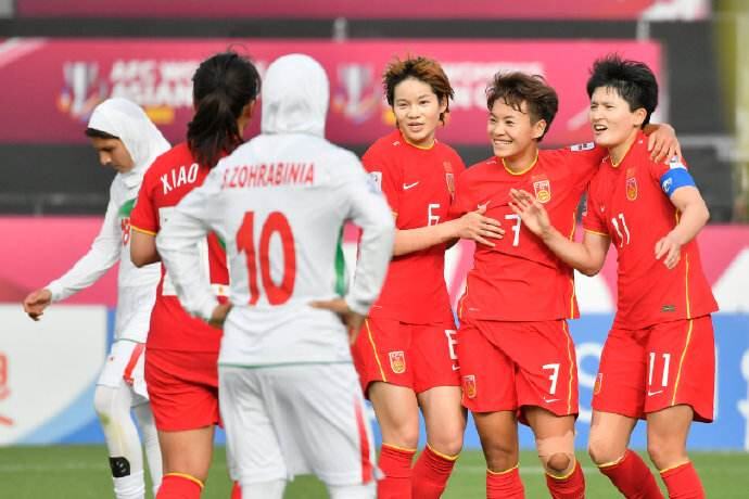 女足为中国足球争脸！外媒盛赞：亚洲真正豪门，比男足强多了休闲区蓝鸢梦想 - Www.slyday.coM