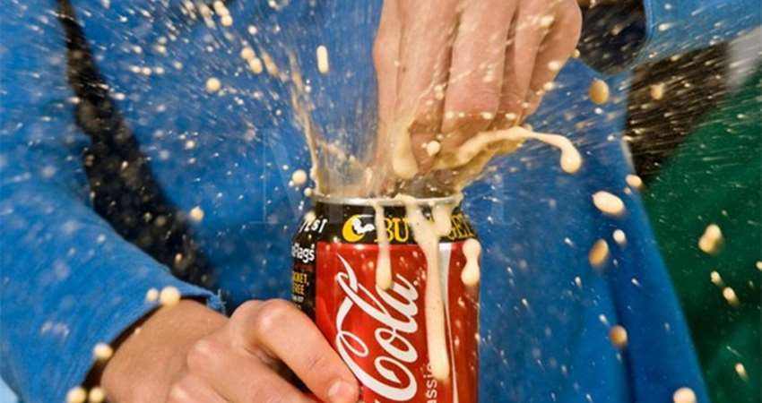 就这样非常规律的岩浆和气体流量,解释了为什么它如此频繁地喷发,但