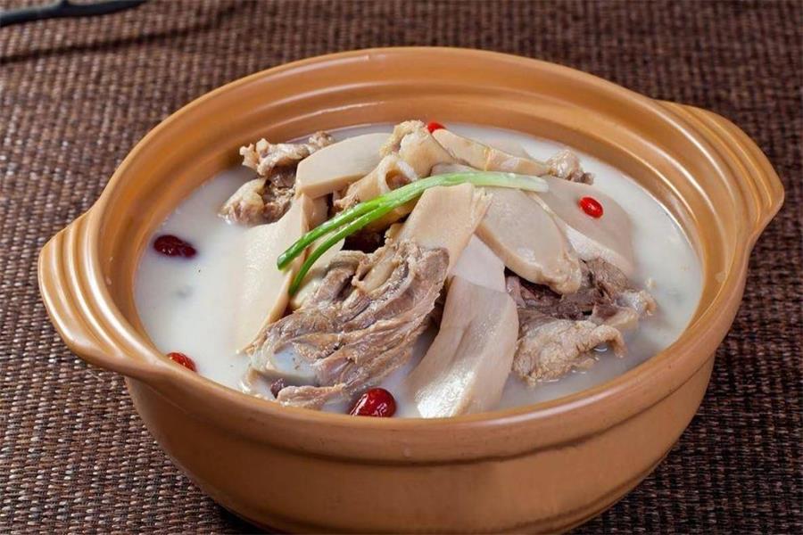 喝骨头汤补钙？真正的“补钙高手”，是这几样