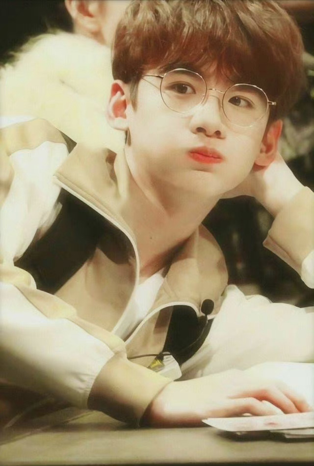 真的有被白敬亭笑不活了