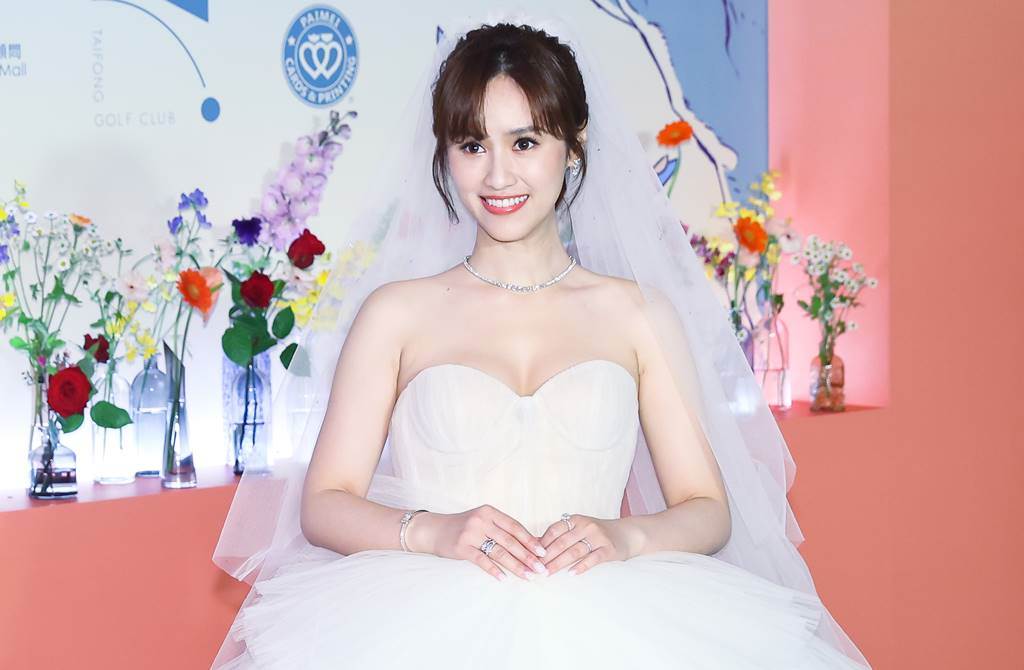 吴姗儒婚礼现场摆点钞机礼金数目超过700万单个红包高达12万