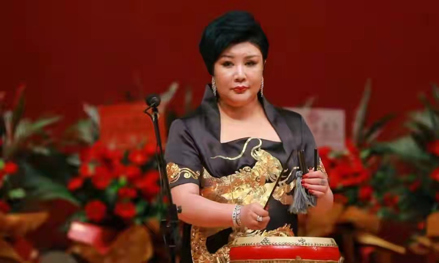 12台春晚前瞻：周涛坐镇山东，唐嫣跨界主持，AB黄晓明分上两台休闲区蓝鸢梦想 - Www.slyday.coM