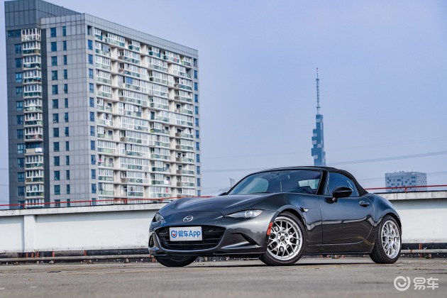 人马一体究极体马自达mx5nd软顶手动版底盘解析