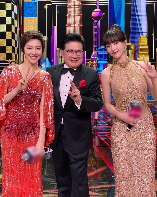 12台春晚前瞻：周涛坐镇山东，唐嫣跨界主持，AB黄晓明分上两台休闲区蓝鸢梦想 - Www.slyday.coM