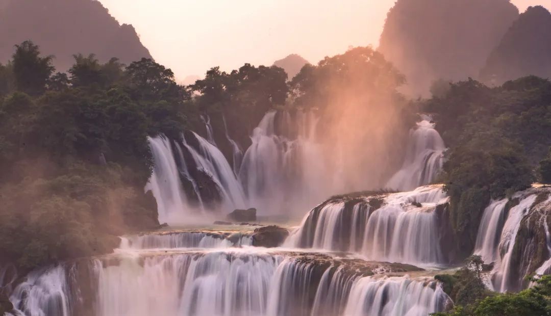 比桂林人少，比荔波精致，这座小城才是真正的世外仙境！休闲区蓝鸢梦想 - Www.slyday.coM