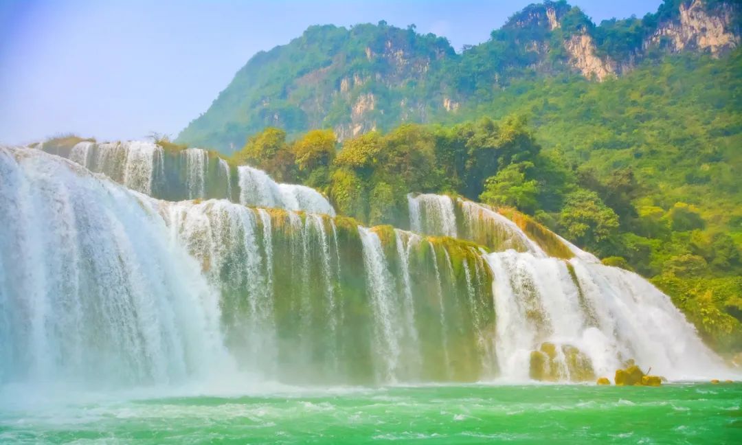 比桂林人少，比荔波精致，这座小城才是真正的世外仙境！休闲区蓝鸢梦想 - Www.slyday.coM