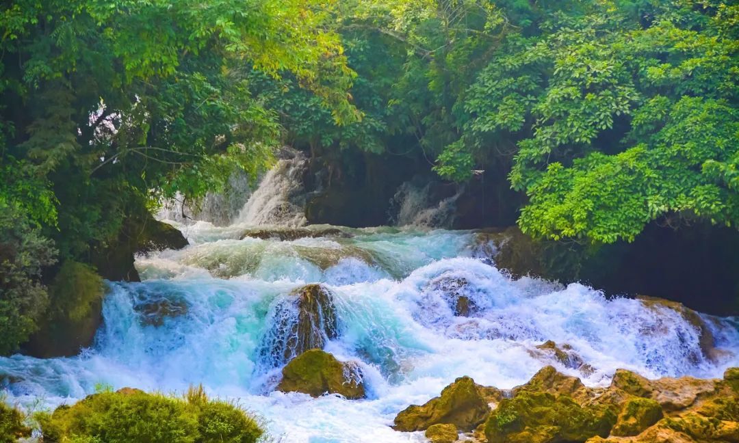 比桂林人少，比荔波精致，这座小城才是真正的世外仙境！休闲区蓝鸢梦想 - Www.slyday.coM
