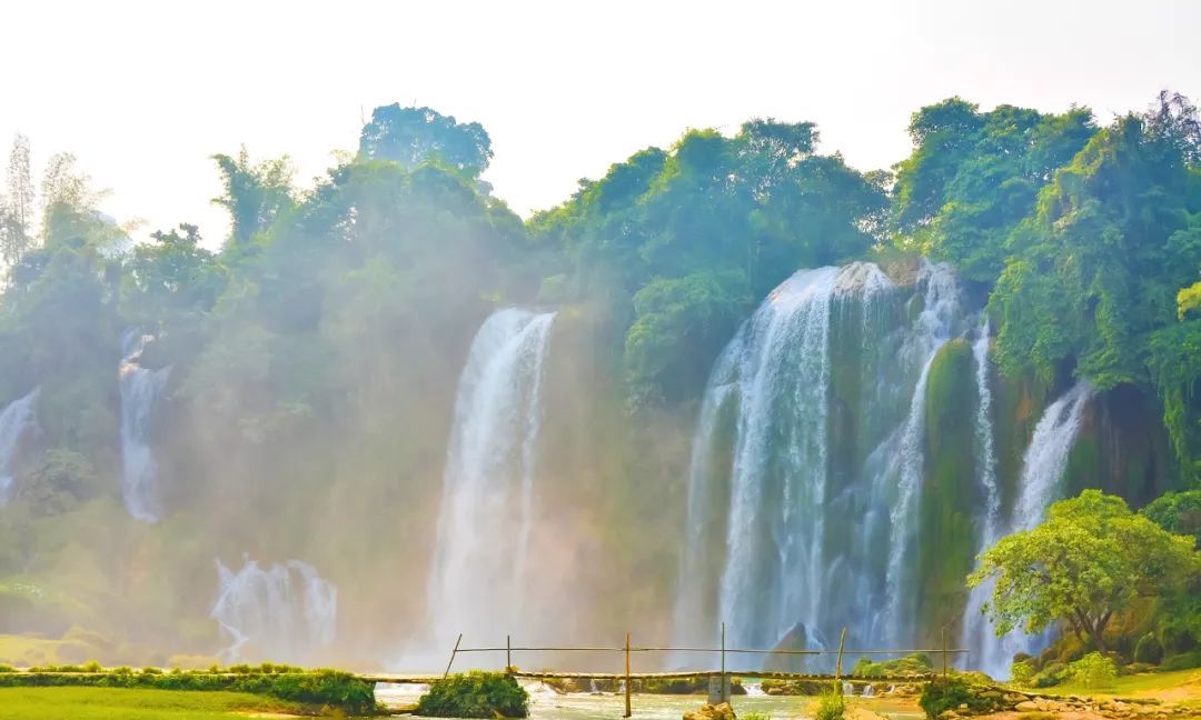 比桂林人少，比荔波精致，这座小城才是真正的世外仙境！休闲区蓝鸢梦想 - Www.slyday.coM