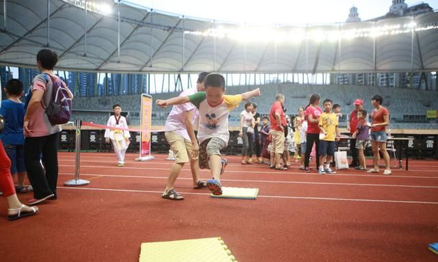 这才是真正的“跑渣”!跑圈中是有这么一个自我膨胀的群体休闲区蓝鸢梦想 - Www.slyday.coM 这才是真正的“跑渣”!跑圈中是有这么一个自我膨胀的群体休闲区蓝鸢梦想 - Www.slyday.coM