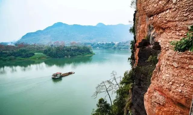 比桂林人少，比荔波精致，这座小城才是真正的世外仙境！休闲区蓝鸢梦想 - Www.slyday.coM