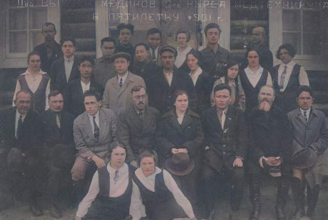 苏联1930年代的大学生都做什么？上课，旅游，健身，游戏休闲区蓝鸢梦想 - Www.slyday.coM