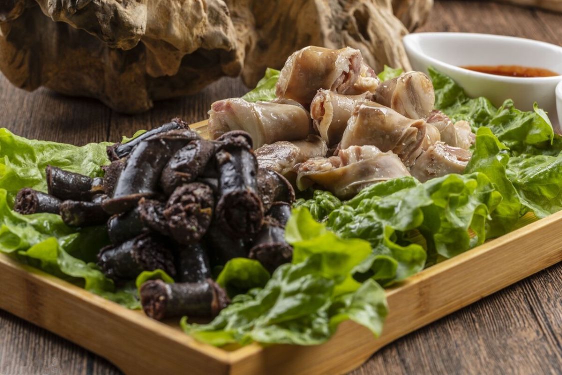 少数民族的除夕年夜饭吃啥?吃饺子和年糕吗?涨知识了休闲区蓝鸢梦想 - Www.slyday.coM 少数民族的除夕年夜饭吃啥?吃饺子和年糕吗?涨知识了休闲区蓝鸢梦想 - Www.slyday.coM