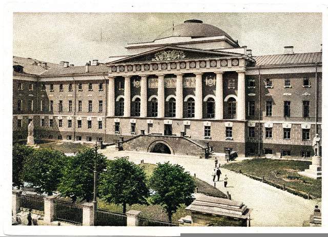 苏联1930年代的大学生都做什么？上课，旅游，健身，游戏休闲区蓝鸢梦想 - Www.slyday.coM