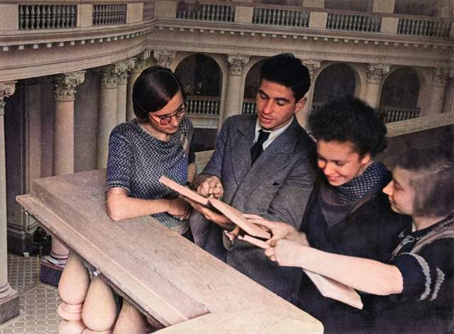 苏联1930年代的大学生都做什么？上课，旅游，健身，游戏休闲区蓝鸢梦想 - Www.slyday.coM