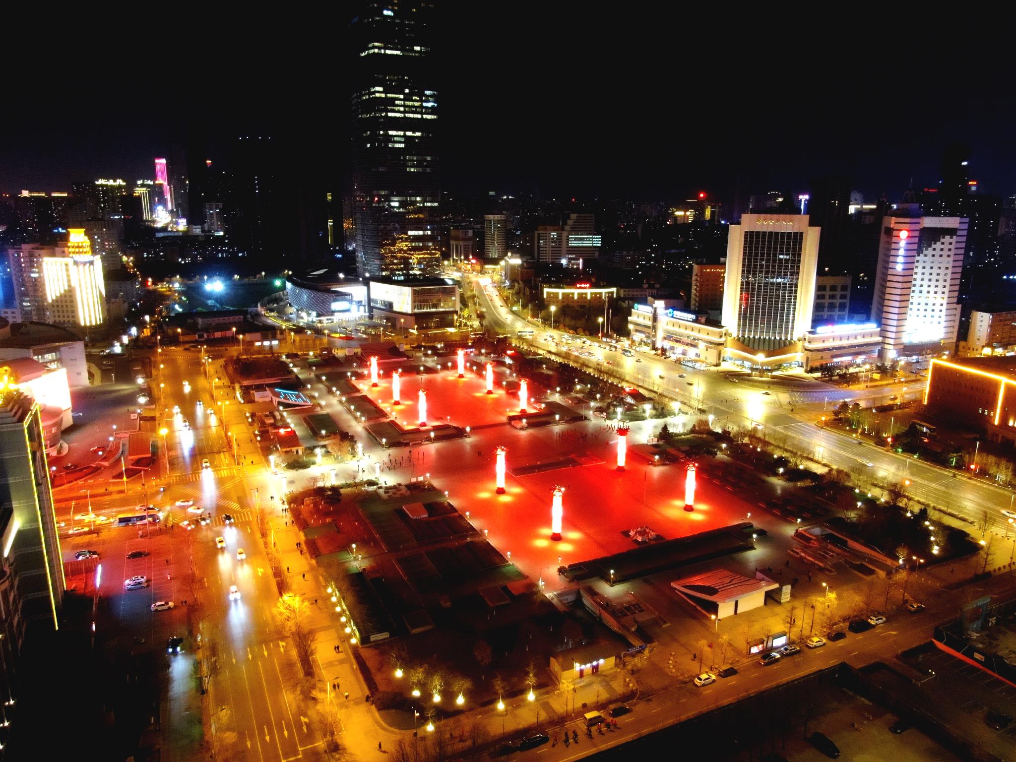 辽宁联合融媒体中心《航拍辽宁》年味渐浓的沈阳市府广场|航拍辽宁