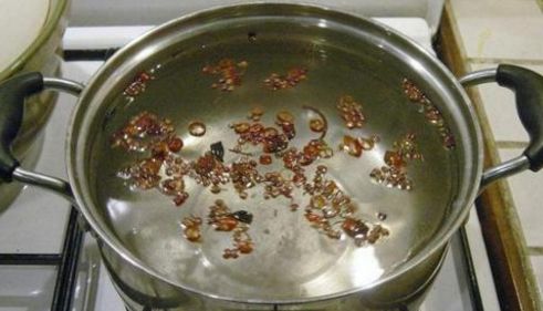 花椒泡脚有什么好处 花椒泡脚作用和功效介绍