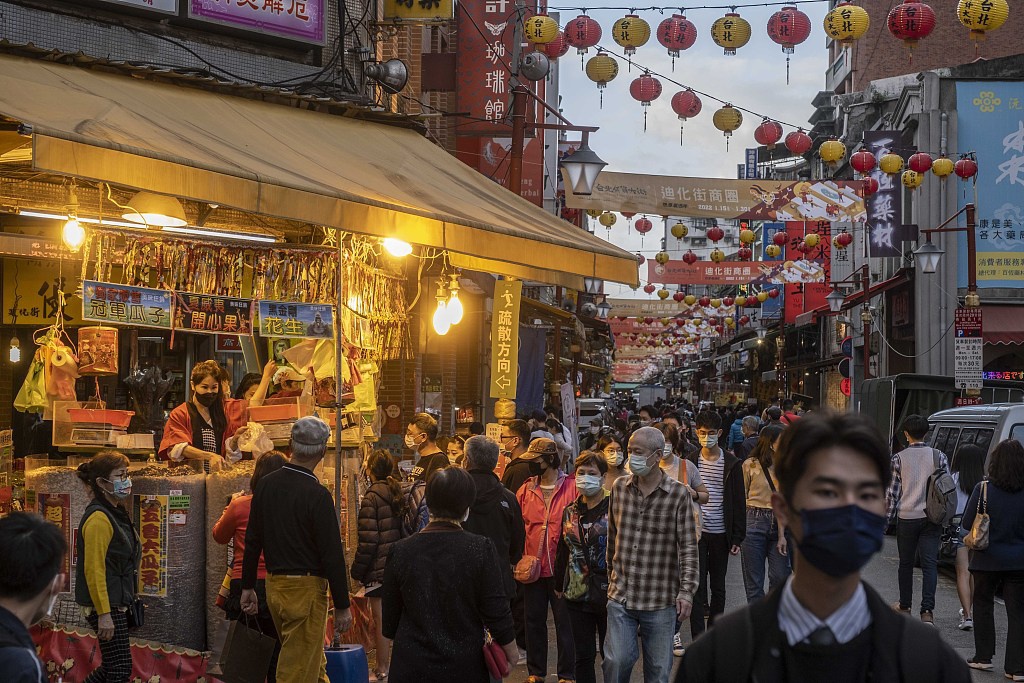 台湾年货大街里的味与愁