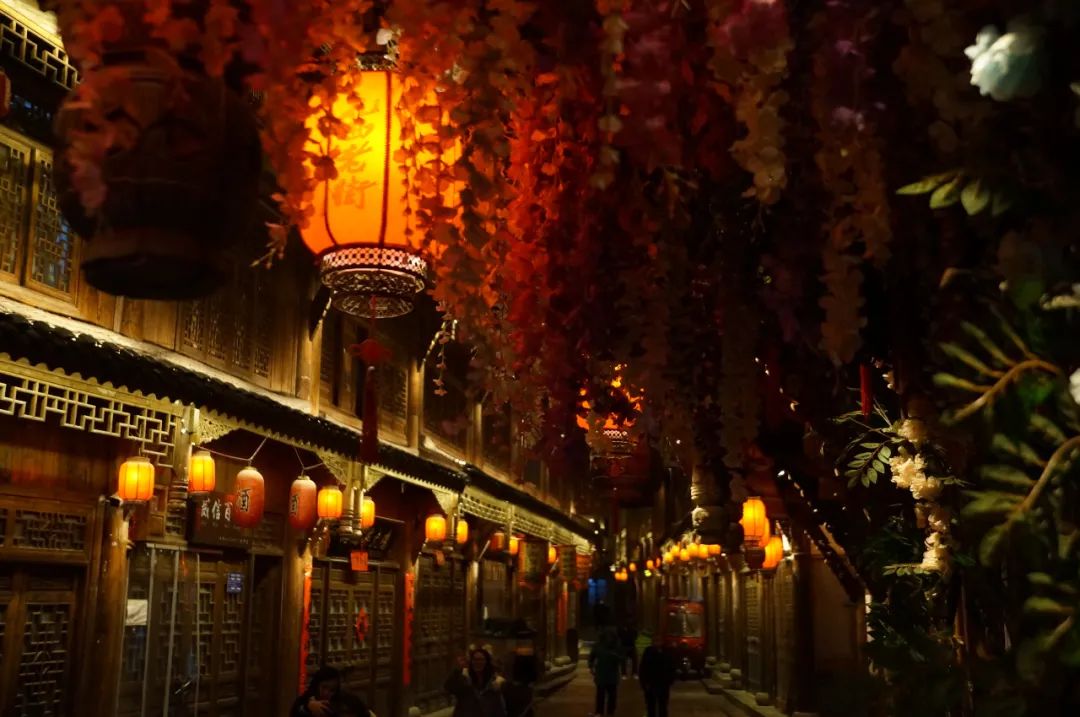 为什么要看春晚？这是我听过最好的答案休闲区蓝鸢梦想 - Www.slyday.coM