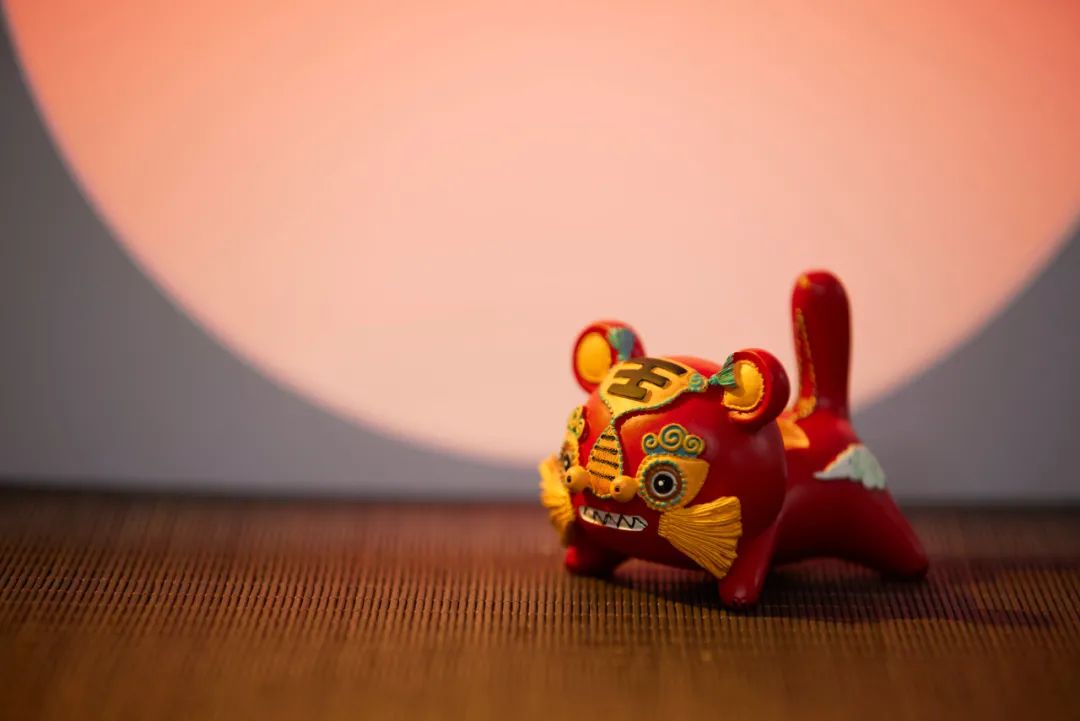 为什么说“破例”，才是春节的新习俗？休闲区蓝鸢梦想 - Www.slyday.coM