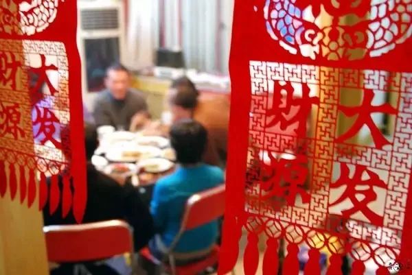 为什么要看春晚？这是我听过最好的答案休闲区蓝鸢梦想 - Www.slyday.coM