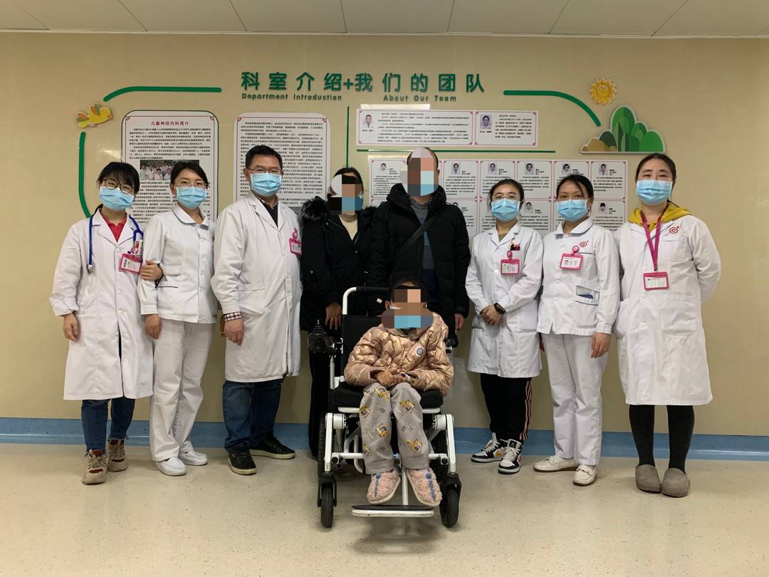 70万“天价药”降至3.3万进医保 四川西昌女孩重拾希望休闲区蓝鸢梦想 - Www.slyday.coM